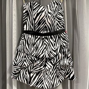 Cute strapless cocktail dress with zebra print. New w/ Tag.